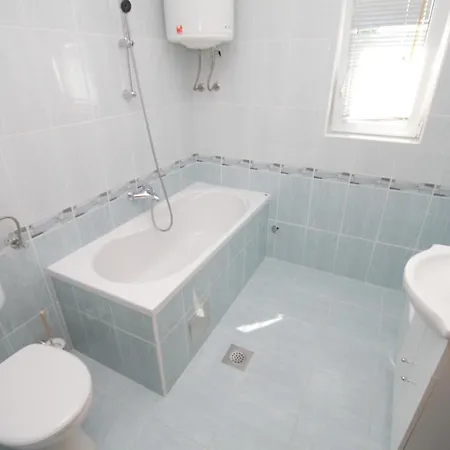 Apartamento By The Sea Podgora, Makarska - 6673 Podgora (Split-Dalmatia)
